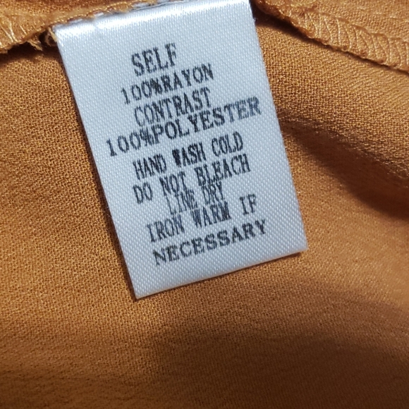 ♥️New boutique lace shoulder top - Picture 14 of 15